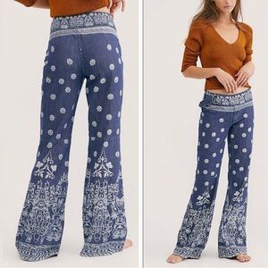 Free People Journey Jeans - size 26 *trending*